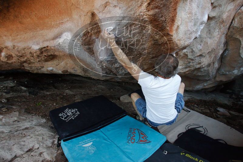 Bouldering in Hueco Tanks on 11/02/2018 with Blue Lizard Climbing and Yoga
Filename: SRM_20181102_1316120.jpg
Aperture: f/4.5
Shutter Speed: 1/250
Body: Canon EOS-1D Mark II
Lens: Canon EF 16-35mm f/2.8 L