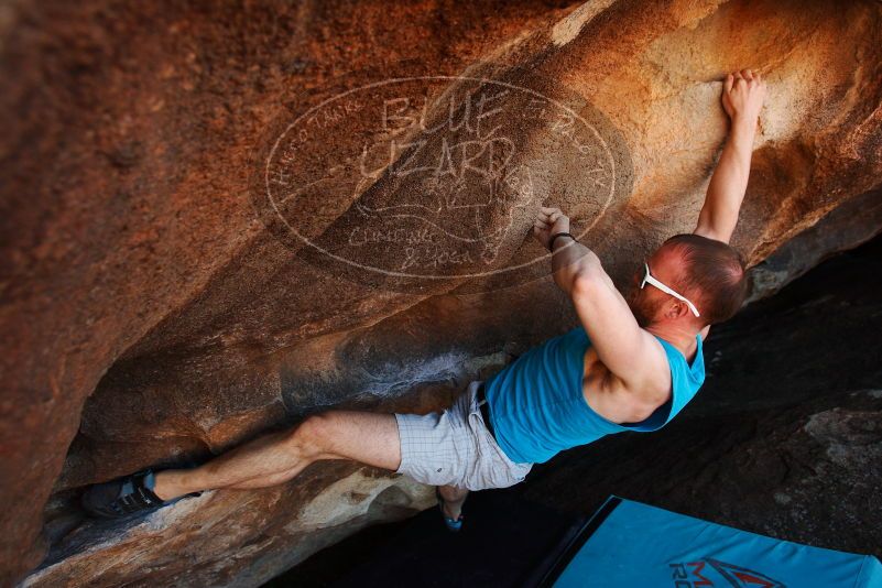 Bouldering in Hueco Tanks on 11/02/2018 with Blue Lizard Climbing and Yoga
Filename: SRM_20181102_1445010.jpg
Aperture: f/4.0
Shutter Speed: 1/400
Body: Canon EOS-1D Mark II
Lens: Canon EF 16-35mm f/2.8 L