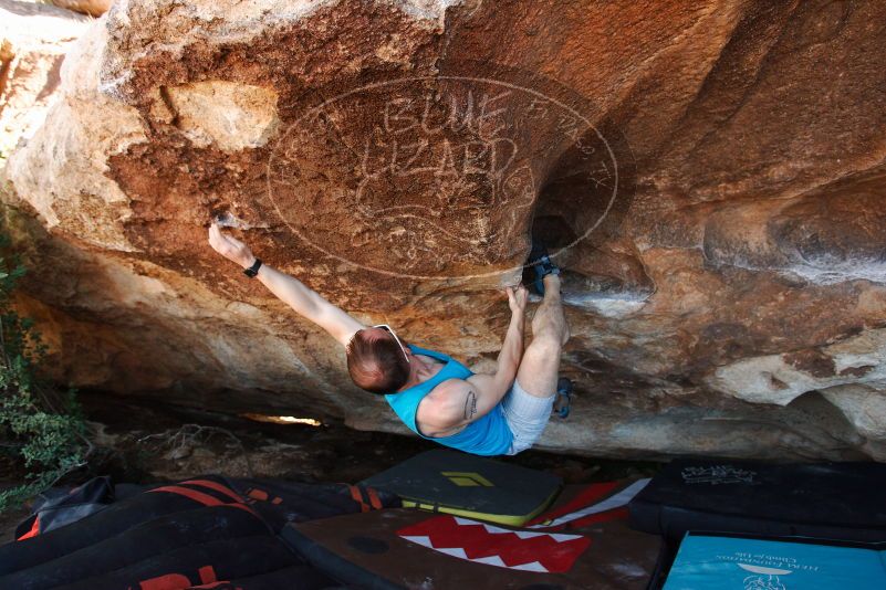 Bouldering in Hueco Tanks on 11/02/2018 with Blue Lizard Climbing and Yoga
Filename: SRM_20181102_1500250.jpg
Aperture: f/4.0
Shutter Speed: 1/320
Body: Canon EOS-1D Mark II
Lens: Canon EF 16-35mm f/2.8 L
