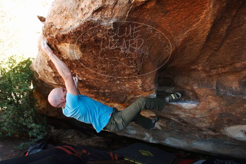 Bouldering in Hueco Tanks on 11/02/2018 with Blue Lizard Climbing and Yoga
Filename: SRM_20181102_1502090.jpg
Aperture: f/4.0
Shutter Speed: 1/400
Body: Canon EOS-1D Mark II
Lens: Canon EF 16-35mm f/2.8 L