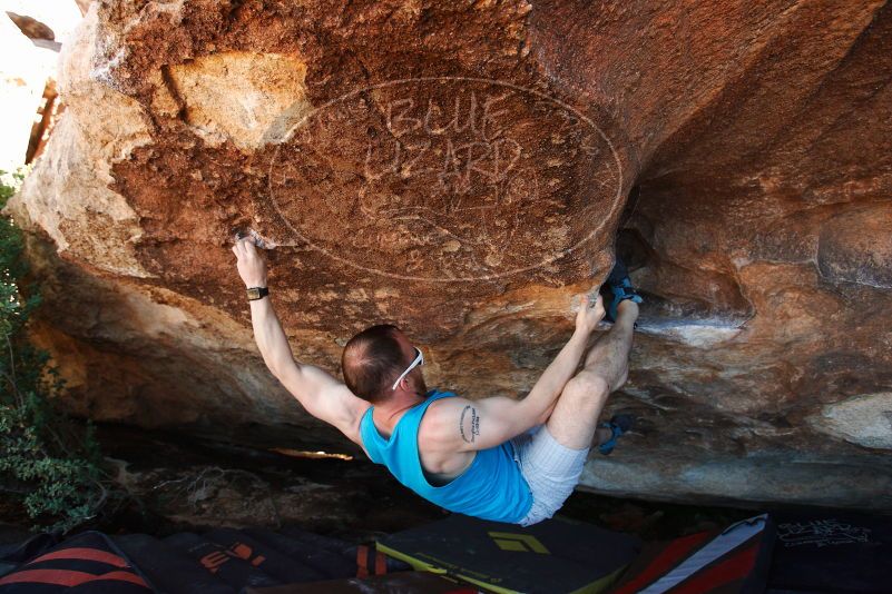 Bouldering in Hueco Tanks on 11/02/2018 with Blue Lizard Climbing and Yoga
Filename: SRM_20181102_1505370.jpg
Aperture: f/4.0
Shutter Speed: 1/400
Body: Canon EOS-1D Mark II
Lens: Canon EF 16-35mm f/2.8 L
