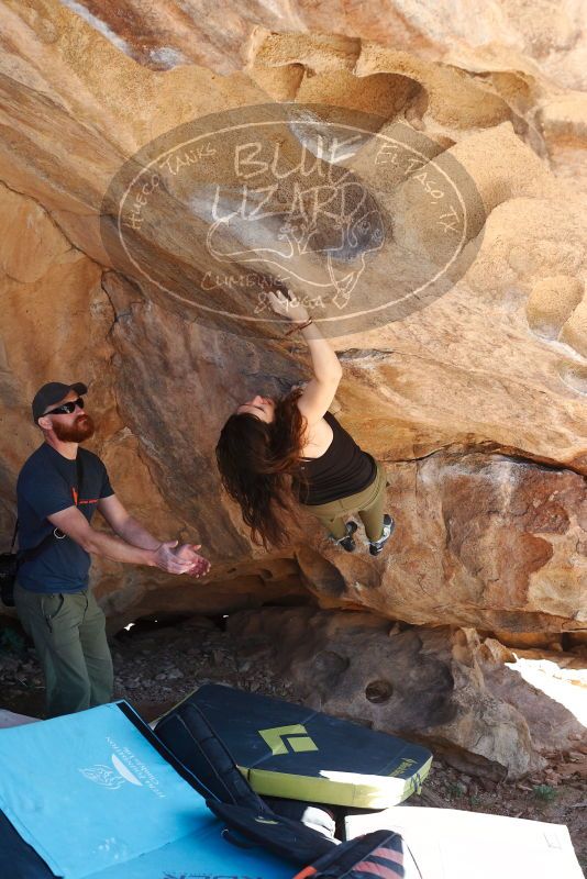 Bouldering in Hueco Tanks on 11/03/2018 with Blue Lizard Climbing and Yoga
Filename: SRM_20181103_1217150.jpg
Aperture: f/4.0
Shutter Speed: 1/400
Body: Canon EOS-1D Mark II
Lens: Canon EF 50mm f/1.8 II