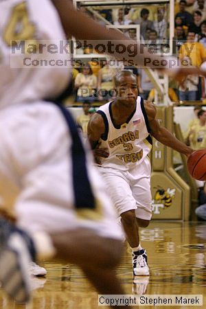 

Filename: img_2960_std.jpg
Aperture: f/2.8
Shutter Speed: 1/640
Body: Canon EOS DIGITAL REBEL
Lens: Canon EF 80-200mm f/2.8 L