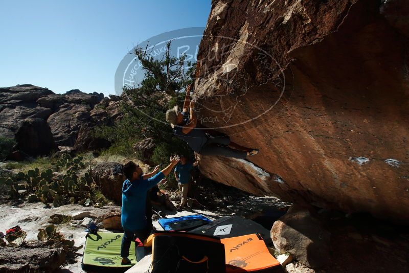 Bouldering in Hueco Tanks on 11/10/2018 with Blue Lizard Climbing and Yoga
Filename: SRM_20181110_1335440.jpg
Aperture: f/8.0
Shutter Speed: 1/250
Body: Canon EOS-1D Mark II
Lens: Canon EF 16-35mm f/2.8 L