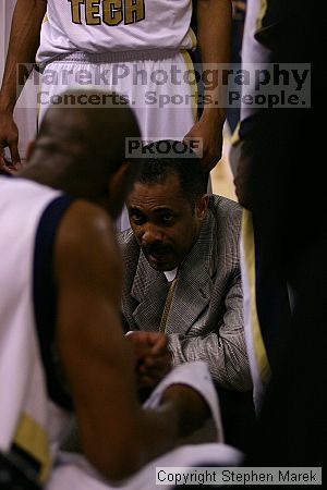 

Filename: img_3107_std.jpg
Aperture: f/2.8
Shutter Speed: 1/400
Body: Canon EOS DIGITAL REBEL
Lens: Canon EF 80-200mm f/2.8 L