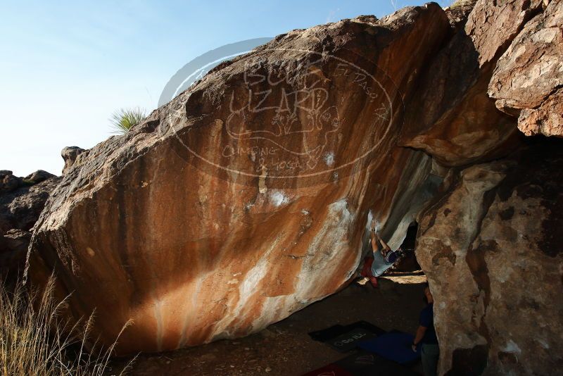 Bouldering in Hueco Tanks on 11/10/2018 with Blue Lizard Climbing and Yoga
Filename: SRM_20181110_1617550.jpg
Aperture: f/8.0
Shutter Speed: 1/250
Body: Canon EOS-1D Mark II
Lens: Canon EF 16-35mm f/2.8 L