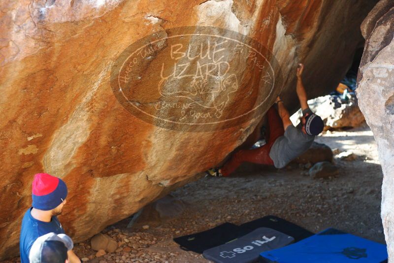 Bouldering in Hueco Tanks on 11/10/2018 with Blue Lizard Climbing and Yoga
Filename: SRM_20181110_1650340.jpg
Aperture: f/2.8
Shutter Speed: 1/400
Body: Canon EOS-1D Mark II
Lens: Canon EF 50mm f/1.8 II