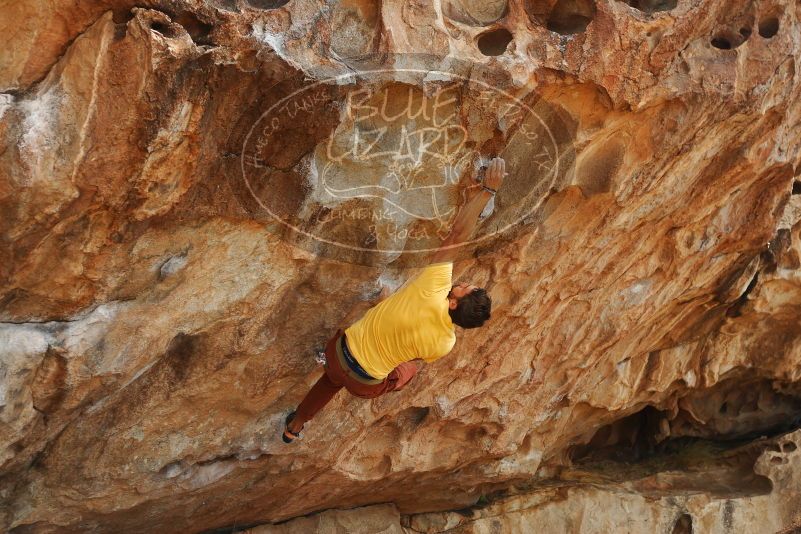Bouldering in Hueco Tanks on 11/11/2018 with Blue Lizard Climbing and Yoga
Filename: SRM_20181111_1254080.jpg
Aperture: f/4.0
Shutter Speed: 1/640
Body: Canon EOS-1D Mark II
Lens: Canon EF 50mm f/1.8 II