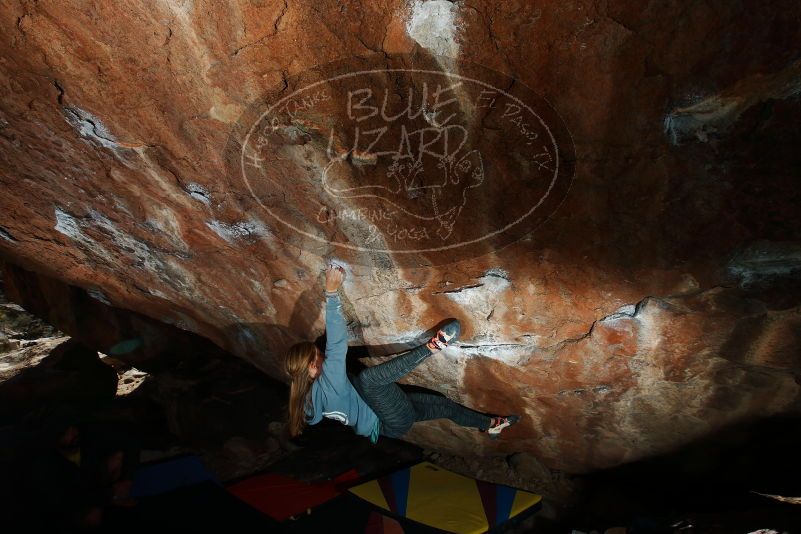 Bouldering in Hueco Tanks on 11/11/2018 with Blue Lizard Climbing and Yoga
Filename: SRM_20181111_1532360.jpg
Aperture: f/9.0
Shutter Speed: 1/250
Body: Canon EOS-1D Mark II
Lens: Canon EF 16-35mm f/2.8 L