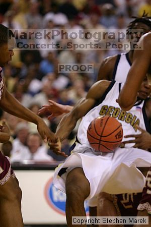 

Filename: img_3160_std.jpg
Aperture: f/2.8
Shutter Speed: 1/400
Body: Canon EOS DIGITAL REBEL
Lens: Canon EF 80-200mm f/2.8 L