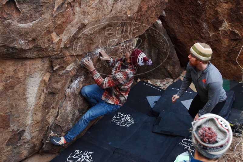 Bouldering in Hueco Tanks on 11/24/2018 with Blue Lizard Climbing and Yoga
Filename: SRM_20181124_1024020.jpg
Aperture: f/4.5
Shutter Speed: 1/250
Body: Canon EOS-1D Mark II
Lens: Canon EF 16-35mm f/2.8 L