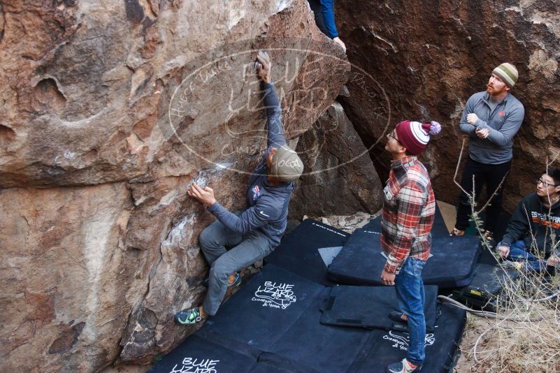Bouldering in Hueco Tanks on 11/24/2018 with Blue Lizard Climbing and Yoga
Filename: SRM_20181124_1026450.jpg
Aperture: f/3.2
Shutter Speed: 1/250
Body: Canon EOS-1D Mark II
Lens: Canon EF 16-35mm f/2.8 L
