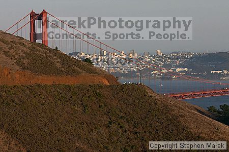 

Filename: crw_0291_std.jpg
Aperture: f/8.0
Shutter Speed: 1/250
Body: Canon EOS DIGITAL REBEL
Lens: Canon EF 80-200mm f/2.8 L