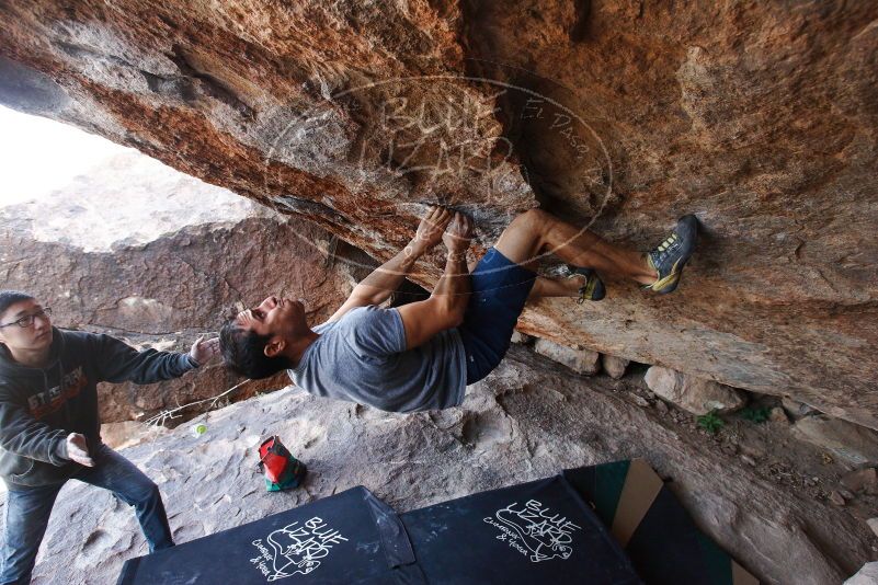 Bouldering in Hueco Tanks on 11/24/2018 with Blue Lizard Climbing and Yoga
Filename: SRM_20181124_1223470.jpg
Aperture: f/5.0
Shutter Speed: 1/250
Body: Canon EOS-1D Mark II
Lens: Canon EF 16-35mm f/2.8 L
