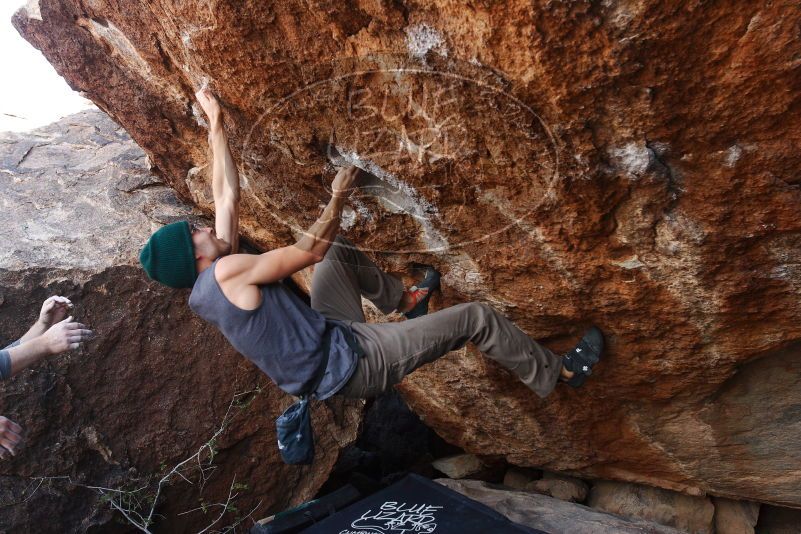 Bouldering in Hueco Tanks on 11/24/2018 with Blue Lizard Climbing and Yoga
Filename: SRM_20181124_1319370.jpg
Aperture: f/6.3
Shutter Speed: 1/250
Body: Canon EOS-1D Mark II
Lens: Canon EF 16-35mm f/2.8 L