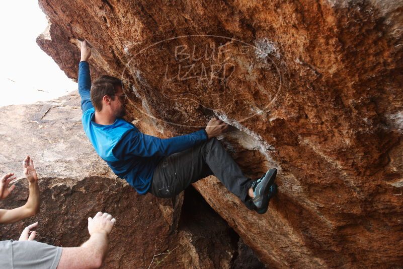 Bouldering in Hueco Tanks on 11/24/2018 with Blue Lizard Climbing and Yoga
Filename: SRM_20181124_1328010.jpg
Aperture: f/6.3
Shutter Speed: 1/250
Body: Canon EOS-1D Mark II
Lens: Canon EF 16-35mm f/2.8 L