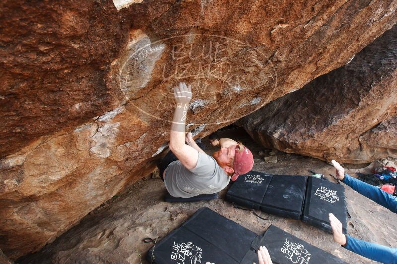 Bouldering in Hueco Tanks on 11/24/2018 with Blue Lizard Climbing and Yoga
Filename: SRM_20181124_1335211.jpg
Aperture: f/6.3
Shutter Speed: 1/250
Body: Canon EOS-1D Mark II
Lens: Canon EF 16-35mm f/2.8 L