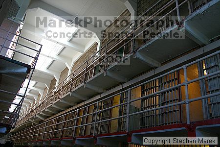 

Filename: img_0193_std.jpg
Aperture: f/4.5
Shutter Speed: 1/30
Body: Canon EOS DIGITAL REBEL
Lens: Canon EF-S 18-55mm f/3.5-5.6