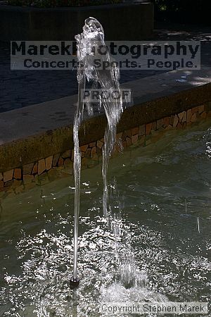 

Filename: crw_0134_std.jpg
Aperture: f/20.0
Shutter Speed: 1/60
Body: Canon EOS DIGITAL REBEL
Lens: Canon EF-S 18-55mm f/3.5-5.6