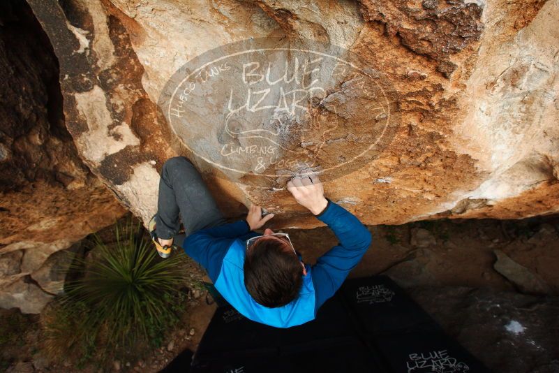 Bouldering in Hueco Tanks on 11/24/2018 with Blue Lizard Climbing and Yoga
Filename: SRM_20181124_1743190.jpg
Aperture: f/5.0
Shutter Speed: 1/250
Body: Canon EOS-1D Mark II
Lens: Canon EF 16-35mm f/2.8 L