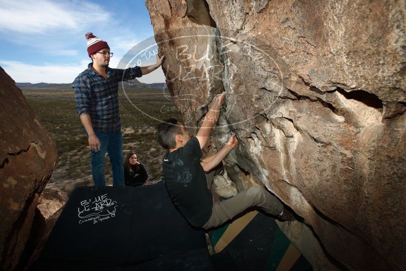Bouldering in Hueco Tanks on 11/23/2018 with Blue Lizard Climbing and Yoga

Filename: SRM_20181123_1422390.jpg
Aperture: f/5.6
Shutter Speed: 1/250
Body: Canon EOS-1D Mark II
Lens: Canon EF 16-35mm f/2.8 L
