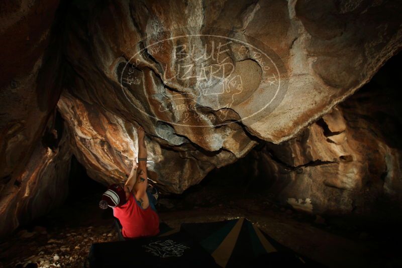 Bouldering in Hueco Tanks on 11/23/2018 with Blue Lizard Climbing and Yoga
Filename: SRM_20181123_1719590.jpg
Aperture: f/8.0
Shutter Speed: 1/250
Body: Canon EOS-1D Mark II
Lens: Canon EF 16-35mm f/2.8 L