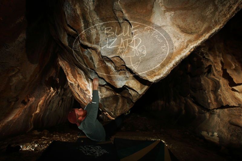 Bouldering in Hueco Tanks on 11/23/2018 with Blue Lizard Climbing and Yoga

Filename: SRM_20181123_1729450.jpg
Aperture: f/8.0
Shutter Speed: 1/250
Body: Canon EOS-1D Mark II
Lens: Canon EF 16-35mm f/2.8 L