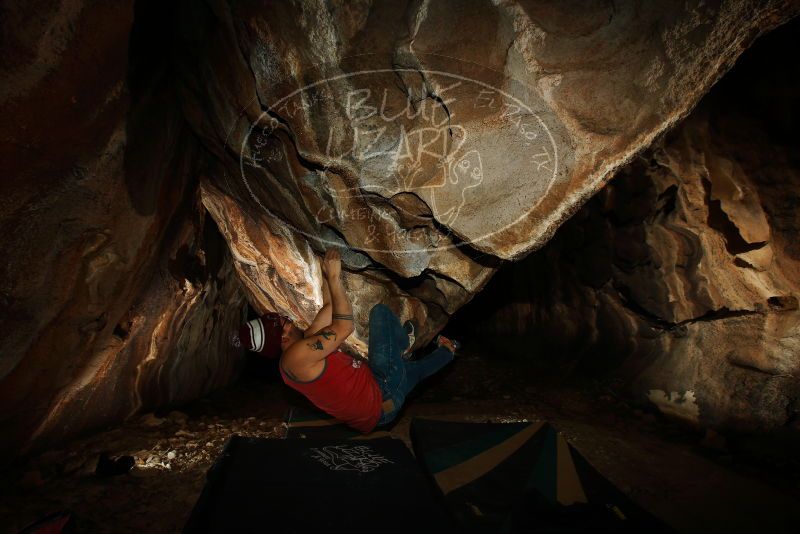 Bouldering in Hueco Tanks on 11/23/2018 with Blue Lizard Climbing and Yoga
Filename: SRM_20181123_1743040.jpg
Aperture: f/8.0
Shutter Speed: 1/250
Body: Canon EOS-1D Mark II
Lens: Canon EF 16-35mm f/2.8 L