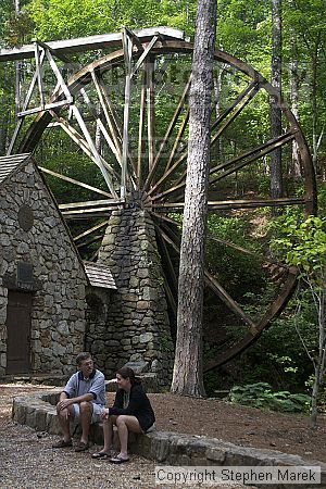 

Filename: crw_9997_std.jpg
Aperture: f/6.3
Shutter Speed: 1/100
Body: Canon EOS DIGITAL REBEL
Lens: Canon EF-S 18-55mm f/3.5-5.6