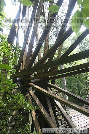 

Filename: crw_0001_std.jpg
Aperture: f/5.6
Shutter Speed: 1/50
Body: Canon EOS DIGITAL REBEL
Lens: Canon EF-S 18-55mm f/3.5-5.6