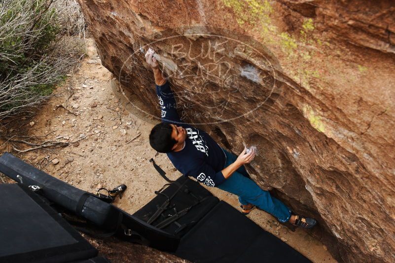 Bouldering in Hueco Tanks on 11/22/2018 with Blue Lizard Climbing and Yoga
Filename: SRM_20181122_1216270.jpg
Aperture: f/5.6
Shutter Speed: 1/400
Body: Canon EOS-1D Mark II
Lens: Canon EF 16-35mm f/2.8 L