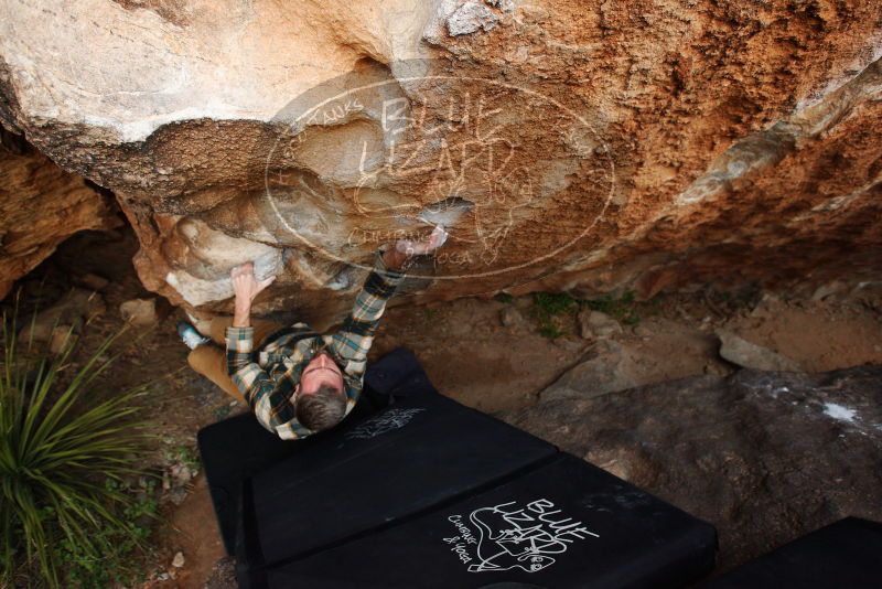 Bouldering in Hueco Tanks on 11/20/2018 with Blue Lizard Climbing and Yoga

Filename: SRM_20181120_1736080.jpg
Aperture: f/3.5
Shutter Speed: 1/250
Body: Canon EOS-1D Mark II
Lens: Canon EF 16-35mm f/2.8 L