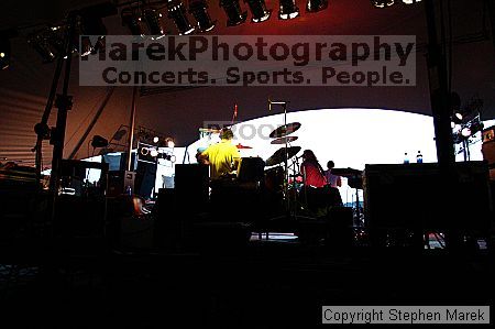 

Filename: crw_9408_std.jpg
Aperture: f/3.5
Shutter Speed: 1/250
Body: Canon EOS DIGITAL REBEL
Lens: Canon EF 14mm f/2.8 L