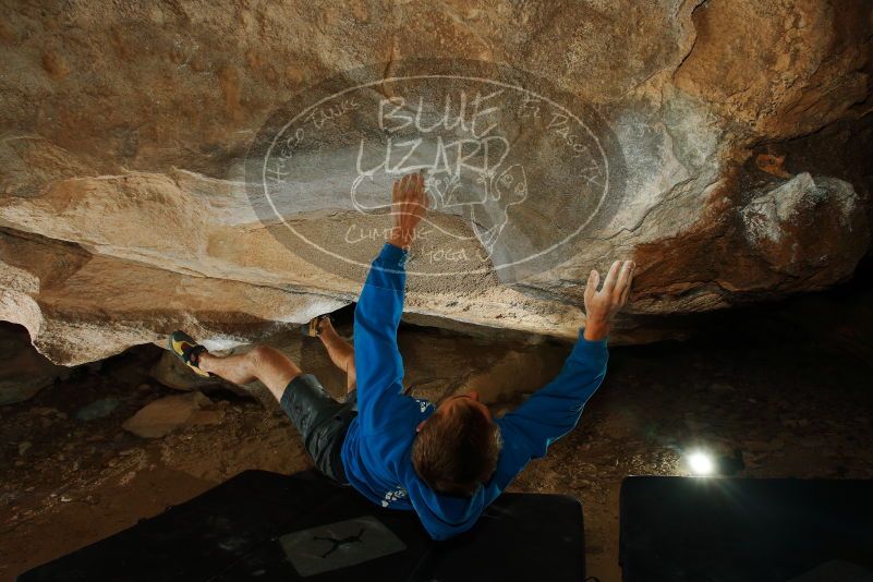 Bouldering in Hueco Tanks on 12/01/2018 with Blue Lizard Climbing and Yoga

Filename: SRM_20181201_1110080.jpg
Aperture: f/8.0
Shutter Speed: 1/250
Body: Canon EOS-1D Mark II
Lens: Canon EF 16-35mm f/2.8 L