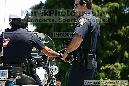 

Filename: img_8982_std.jpg
Aperture: f/5.0
Shutter Speed: 1/200
Body: Canon EOS DIGITAL REBEL
Lens: Canon EF 80-200mm f/2.8 L