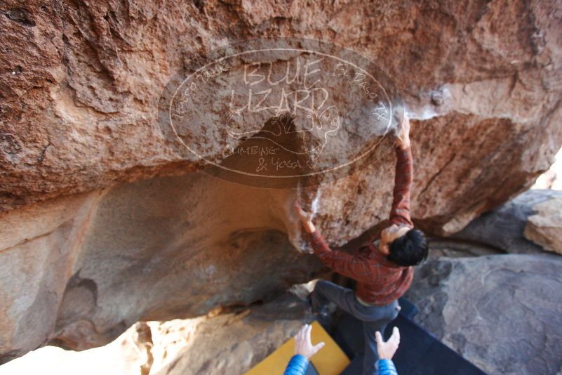 Bouldering in Hueco Tanks on 12/01/2018 with Blue Lizard Climbing and Yoga
Filename: SRM_20181201_1325430.jpg
Aperture: f/3.2
Shutter Speed: 1/250
Body: Canon EOS-1D Mark II
Lens: Canon EF 16-35mm f/2.8 L