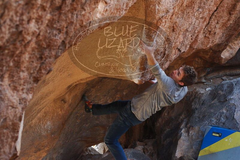 Bouldering in Hueco Tanks on 12/01/2018 with Blue Lizard Climbing and Yoga

Filename: SRM_20181201_1341430.jpg
Aperture: f/4.0
Shutter Speed: 1/320
Body: Canon EOS-1D Mark II
Lens: Canon EF 50mm f/1.8 II
