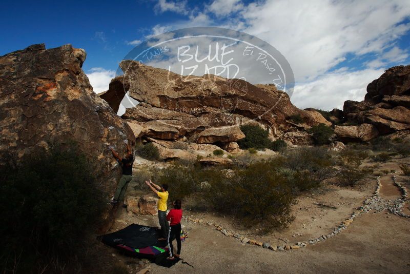 Bouldering in Hueco Tanks on 12/02/2018 with Blue Lizard Climbing and Yoga
Filename: SRM_20181202_1106490.jpg
Aperture: f/9.0
Shutter Speed: 1/250
Body: Canon EOS-1D Mark II
Lens: Canon EF 16-35mm f/2.8 L