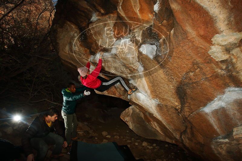 Bouldering in Hueco Tanks on 12/02/2018 with Blue Lizard Climbing and Yoga
Filename: SRM_20181202_1622520.jpg
Aperture: f/7.1
Shutter Speed: 1/250
Body: Canon EOS-1D Mark II
Lens: Canon EF 16-35mm f/2.8 L