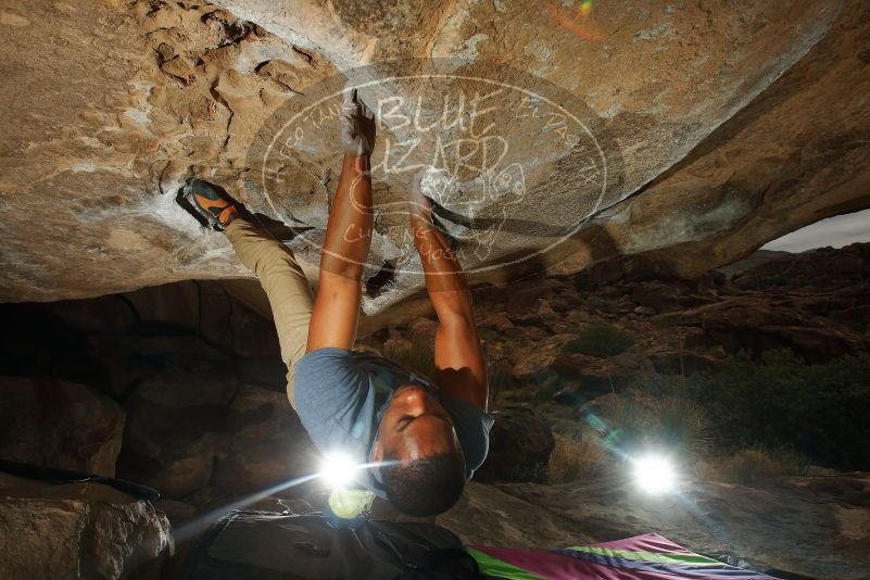 Bouldering in Hueco Tanks on 12/08/2018 with Blue Lizard Climbing and Yoga
Filename: SRM_20181208_1144480.jpg
Aperture: f/8.0
Shutter Speed: 1/250
Body: Canon EOS-1D Mark II
Lens: Canon EF 16-35mm f/2.8 L