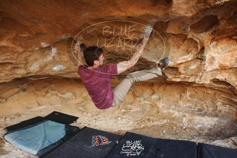 Bouldering in Hueco Tanks on 12/08/2018 with Blue Lizard Climbing and Yoga

Filename: SRM_20181208_1625030.jpg
Aperture: f/4.5
Shutter Speed: 1/250
Body: Canon EOS-1D Mark II
Lens: Canon EF 16-35mm f/2.8 L