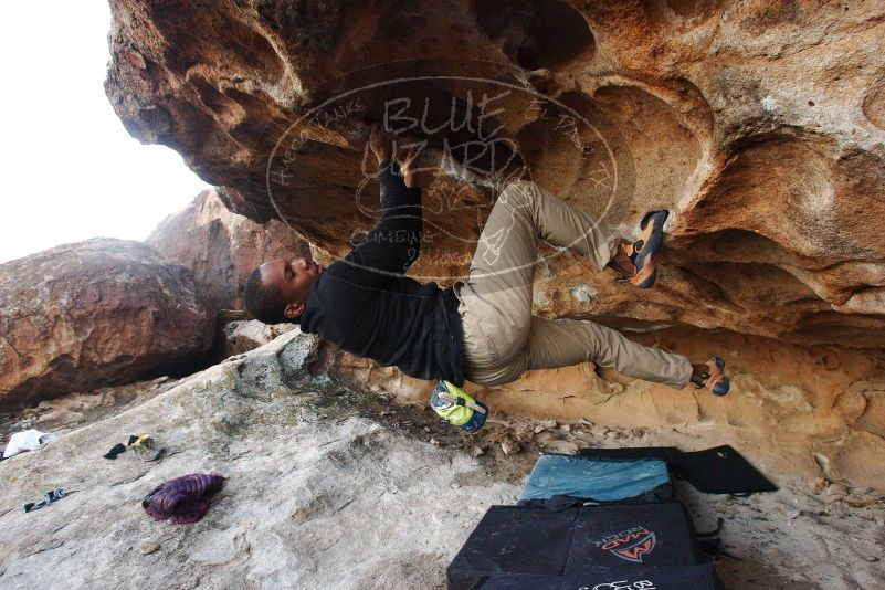 Bouldering in Hueco Tanks on 12/08/2018 with Blue Lizard Climbing and Yoga
Filename: SRM_20181208_1638100.jpg
Aperture: f/6.3
Shutter Speed: 1/250
Body: Canon EOS-1D Mark II
Lens: Canon EF 16-35mm f/2.8 L