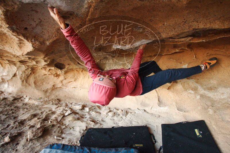 Bouldering in Hueco Tanks on 12/08/2018 with Blue Lizard Climbing and Yoga

Filename: SRM_20181208_1643510.jpg
Aperture: f/4.0
Shutter Speed: 1/250
Body: Canon EOS-1D Mark II
Lens: Canon EF 16-35mm f/2.8 L