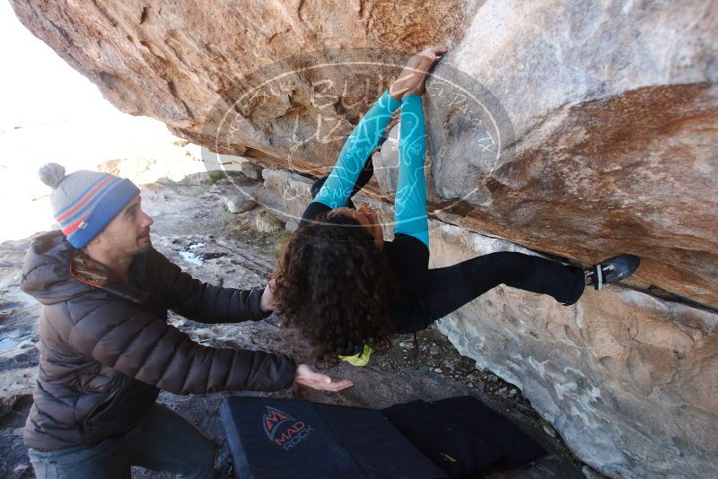 Bouldering in Hueco Tanks on 12/09/2018 with Blue Lizard Climbing and Yoga
Filename: SRM_20181209_1138540.jpg
Aperture: f/4.5
Shutter Speed: 1/250
Body: Canon EOS-1D Mark II
Lens: Canon EF 16-35mm f/2.8 L