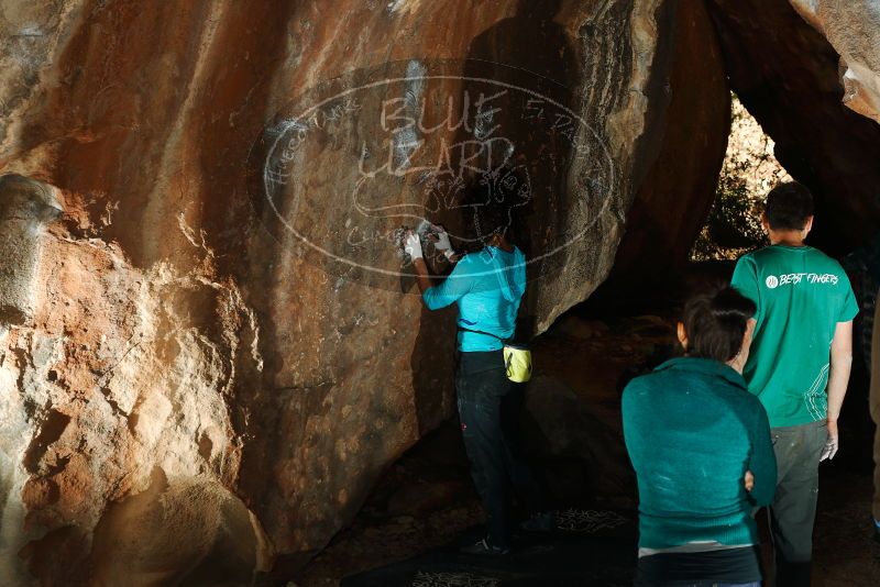 Bouldering in Hueco Tanks on 12/09/2018 with Blue Lizard Climbing and Yoga

Filename: SRM_20181209_1550290.jpg
Aperture: f/5.6
Shutter Speed: 1/250
Body: Canon EOS-1D Mark II
Lens: Canon EF 50mm f/1.8 II