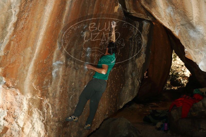 Bouldering in Hueco Tanks on 12/09/2018 with Blue Lizard Climbing and Yoga

Filename: SRM_20181209_1551100.jpg
Aperture: f/5.6
Shutter Speed: 1/250
Body: Canon EOS-1D Mark II
Lens: Canon EF 50mm f/1.8 II