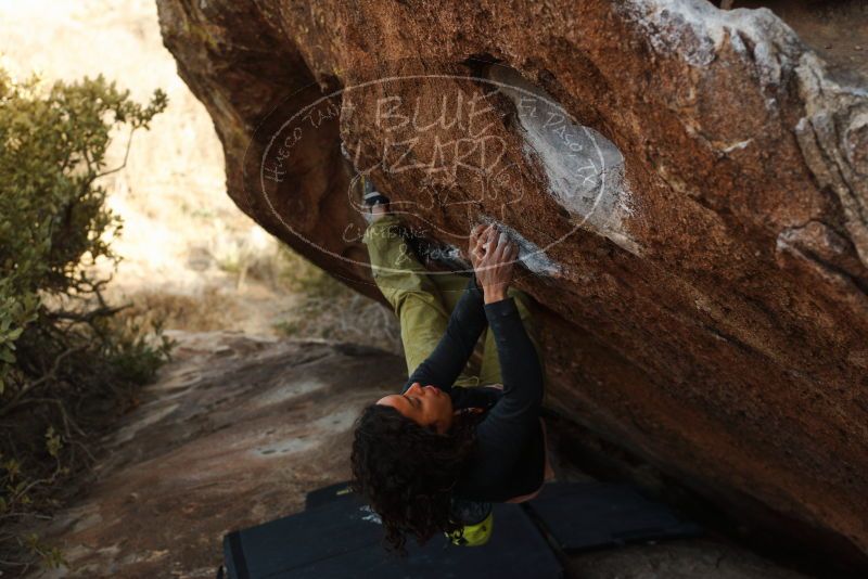 Bouldering in Hueco Tanks on 12/14/2018 with Blue Lizard Climbing and Yoga
Filename: SRM_20181214_1611481.jpg
Aperture: f/4.0
Shutter Speed: 1/250
Body: Canon EOS-1D Mark II
Lens: Canon EF 50mm f/1.8 II