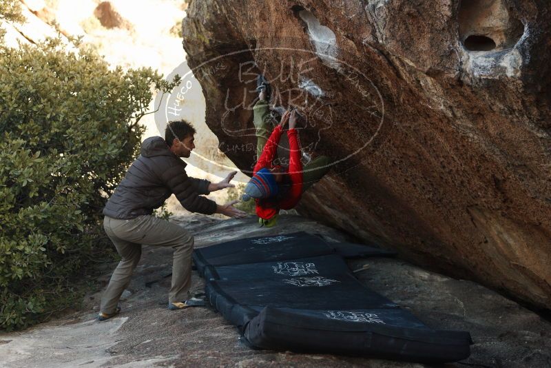 Bouldering in Hueco Tanks on 12/14/2018 with Blue Lizard Climbing and Yoga
Filename: SRM_20181214_1636390.jpg
Aperture: f/4.0
Shutter Speed: 1/250
Body: Canon EOS-1D Mark II
Lens: Canon EF 50mm f/1.8 II