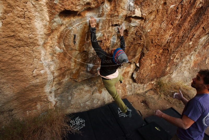 Bouldering in Hueco Tanks on 12/14/2018 with Blue Lizard Climbing and Yoga
Filename: SRM_20181214_1747290.jpg
Aperture: f/4.5
Shutter Speed: 1/200
Body: Canon EOS-1D Mark II
Lens: Canon EF 16-35mm f/2.8 L
