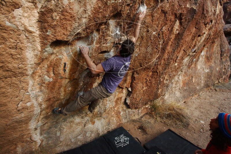 Bouldering in Hueco Tanks on 12/14/2018 with Blue Lizard Climbing and Yoga
Filename: SRM_20181214_1754500.jpg
Aperture: f/4.0
Shutter Speed: 1/250
Body: Canon EOS-1D Mark II
Lens: Canon EF 16-35mm f/2.8 L